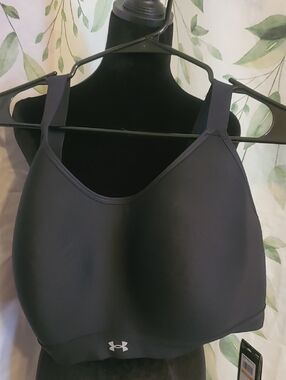 Under Armour Black Molded Cup High-Impact Sports Bra